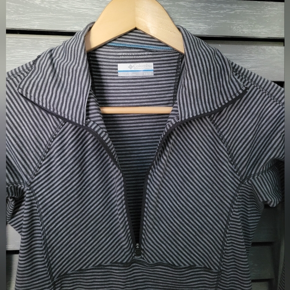 Columbia Black and Gray Striped Quarter Zip Long Sleeve Shirt - Size XS - NWOT - Picture 4 of 7